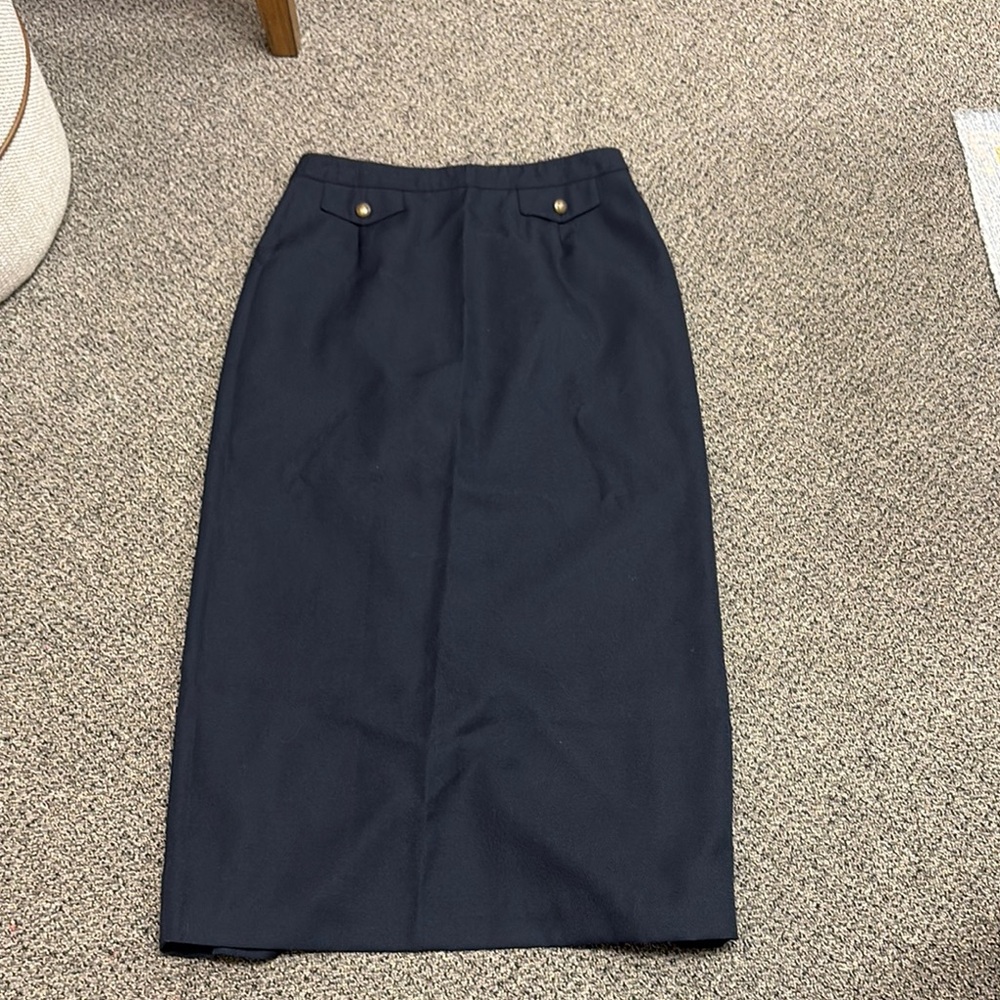 Vintage. Elegant Dark Blue Women's Skirt. Eagle Eye. Size 12.